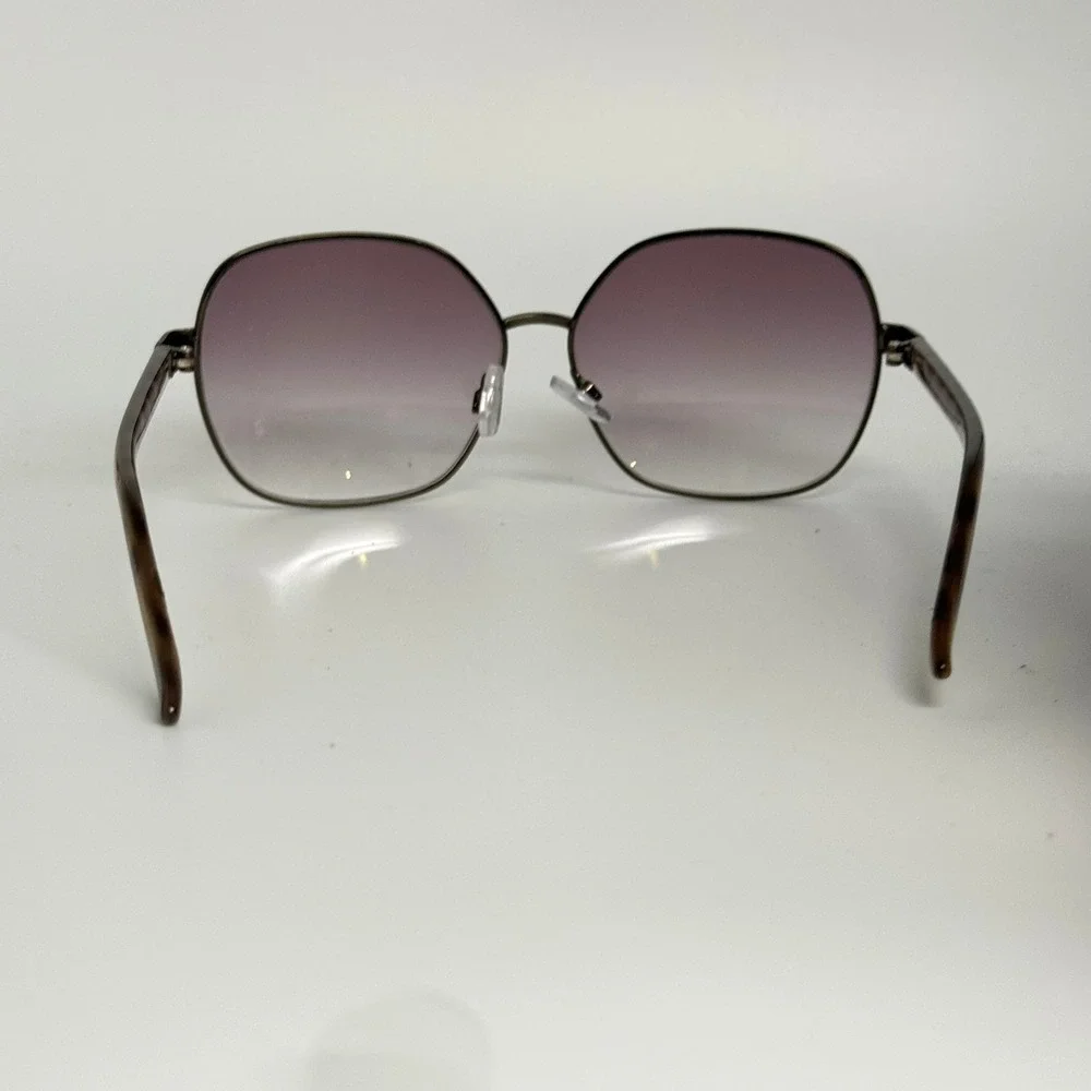 O by Oscar de la Renta Mod3062 200 Sunglasses Tortoise Purple Gradient Oversized